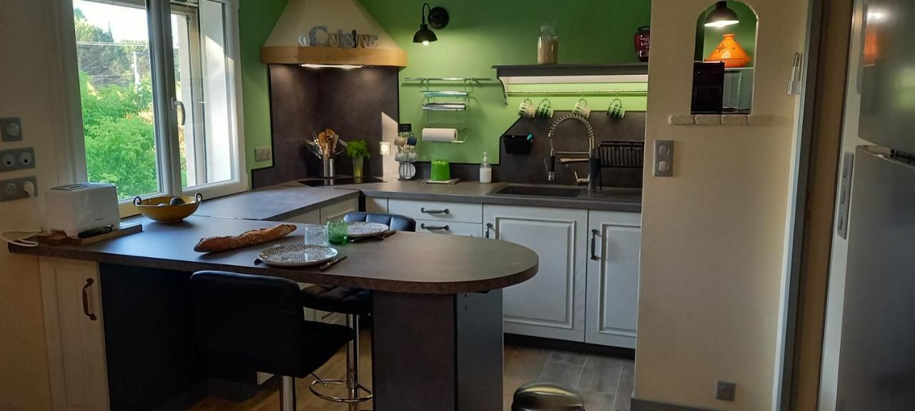 Logement Lumineux, Entierement Renove Avec Jardin Caumont-sur-Durance Εξωτερικό φωτογραφία